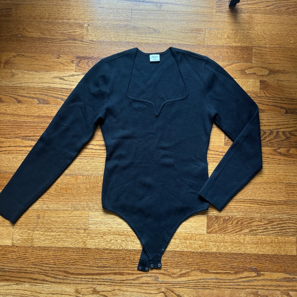 Abercrombie & Fitch Black V-Neck Sweater
